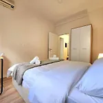 Toptani Central Deluxe Flat W 24H Check In