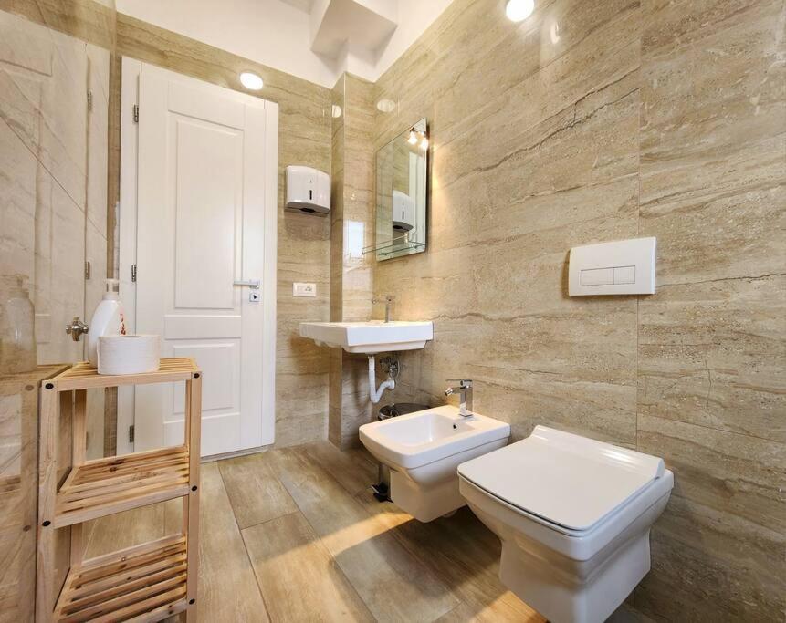 Toptani Deluxe Flat W 24h Check In Apartament Tirana